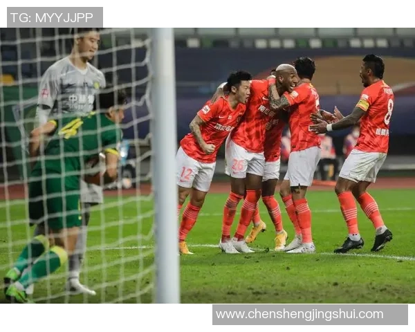 恒大与苏宁在线对决精彩回顾及赛后分析尽在此处 恒大与苏宁在线对决精彩回顾及赛后分析尽在此处